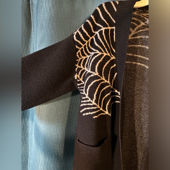 Unique Vintage Spider Web Cardigan - Picture 2 of 8